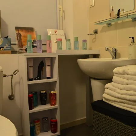 The White House Austria Lind ob Velden