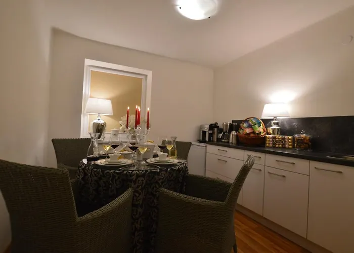 The White House Austria * Lind ob Velden